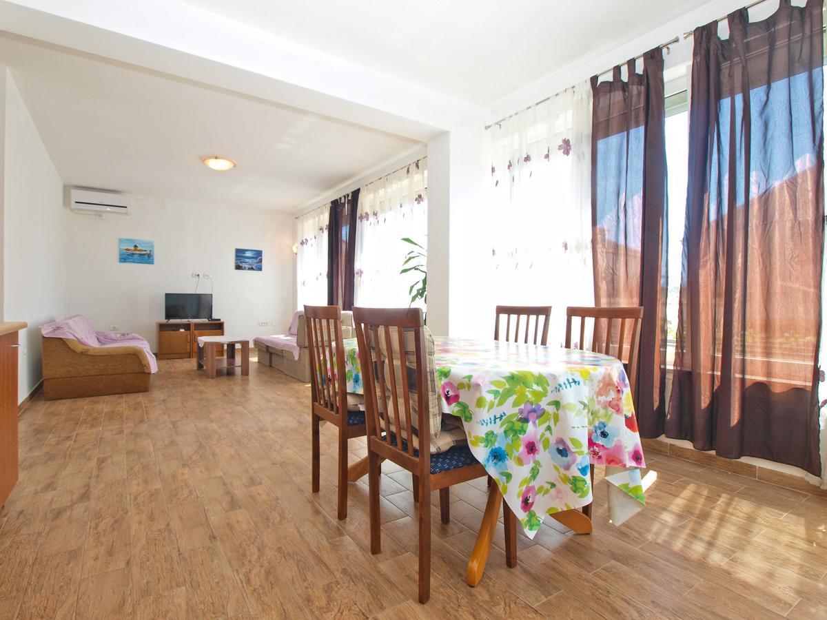 Apartments Edin 1359 Peroj Bagian luar foto
