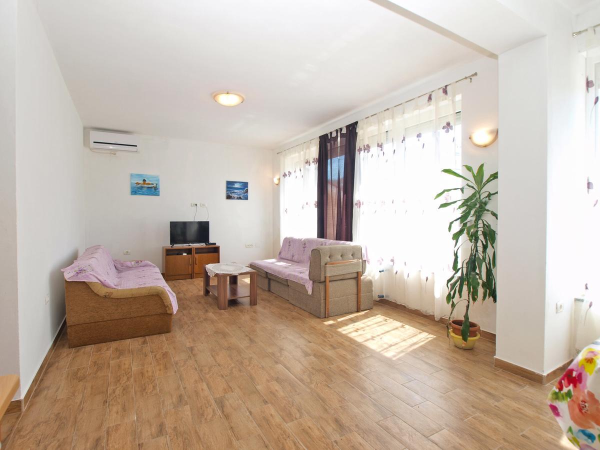 Apartments Edin 1359 Peroj Bagian luar foto