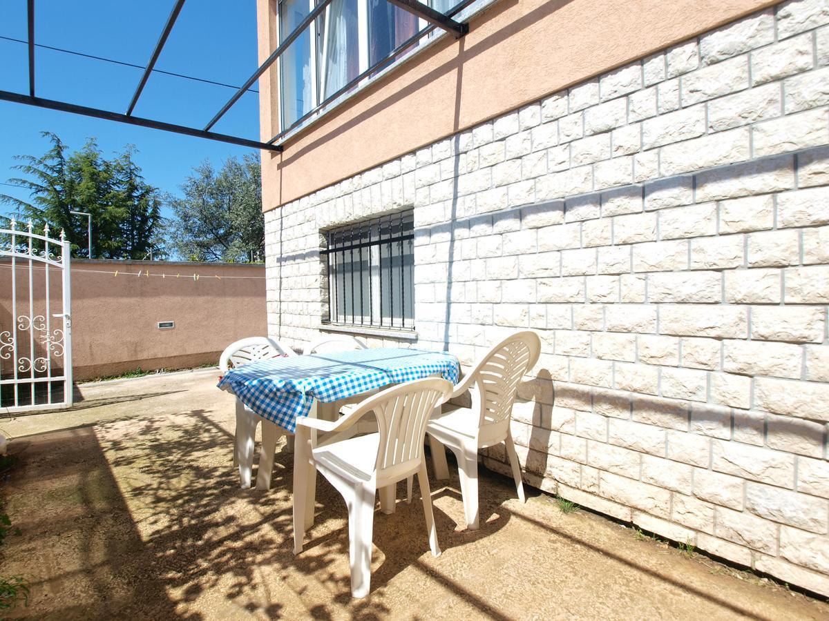Apartments Edin 1359 Peroj Bagian luar foto