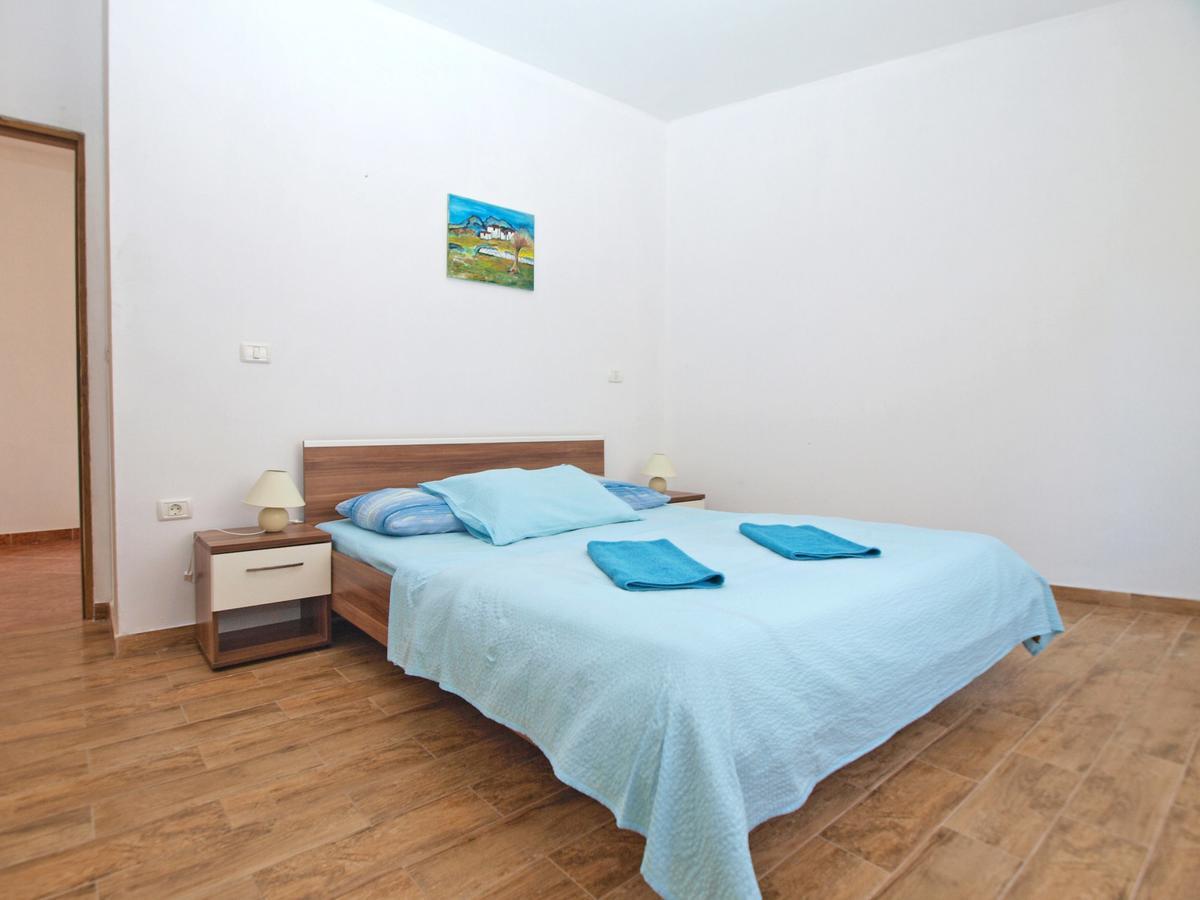 Apartments Edin 1359 Peroj Bagian luar foto