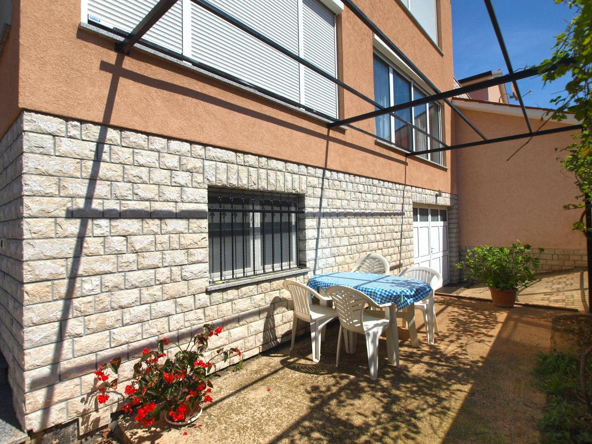 Apartments Edin 1359 Peroj Bagian luar foto