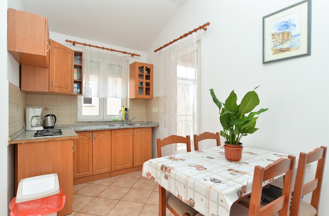 Apartments Edin 1359 Peroj Bagian luar foto