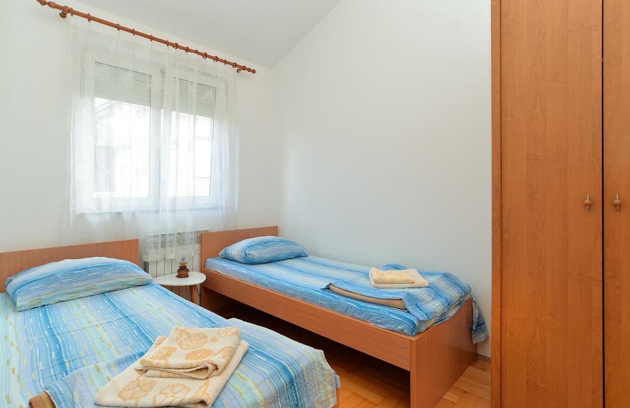 Apartments Edin 1359 Peroj Bagian luar foto