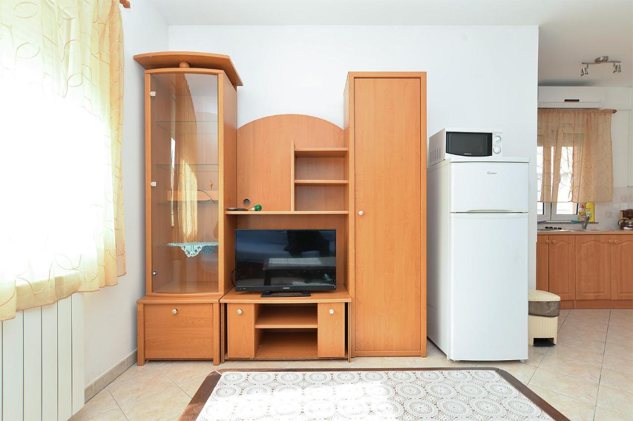 Apartments Edin 1359 Peroj Bagian luar foto