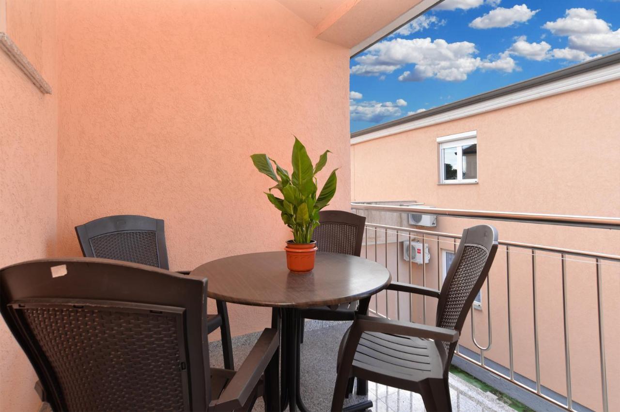 Apartments Edin 1359 Peroj Bagian luar foto